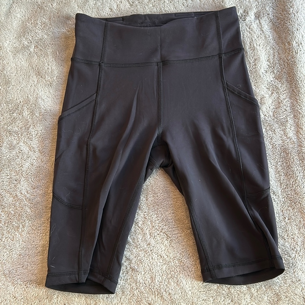 Lululemon Small/4 Shorts with Pockets